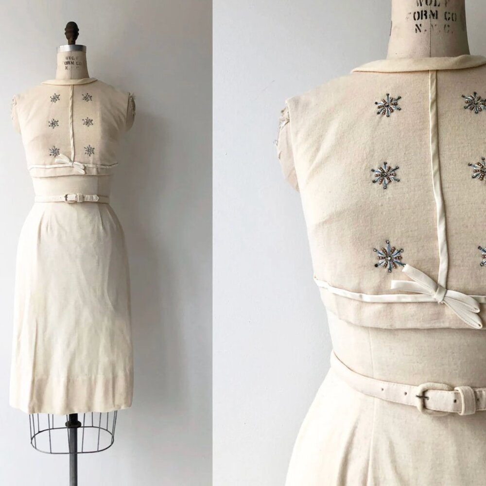 True Vintage ❣️ 1950's Cream Wool Dress with Belt